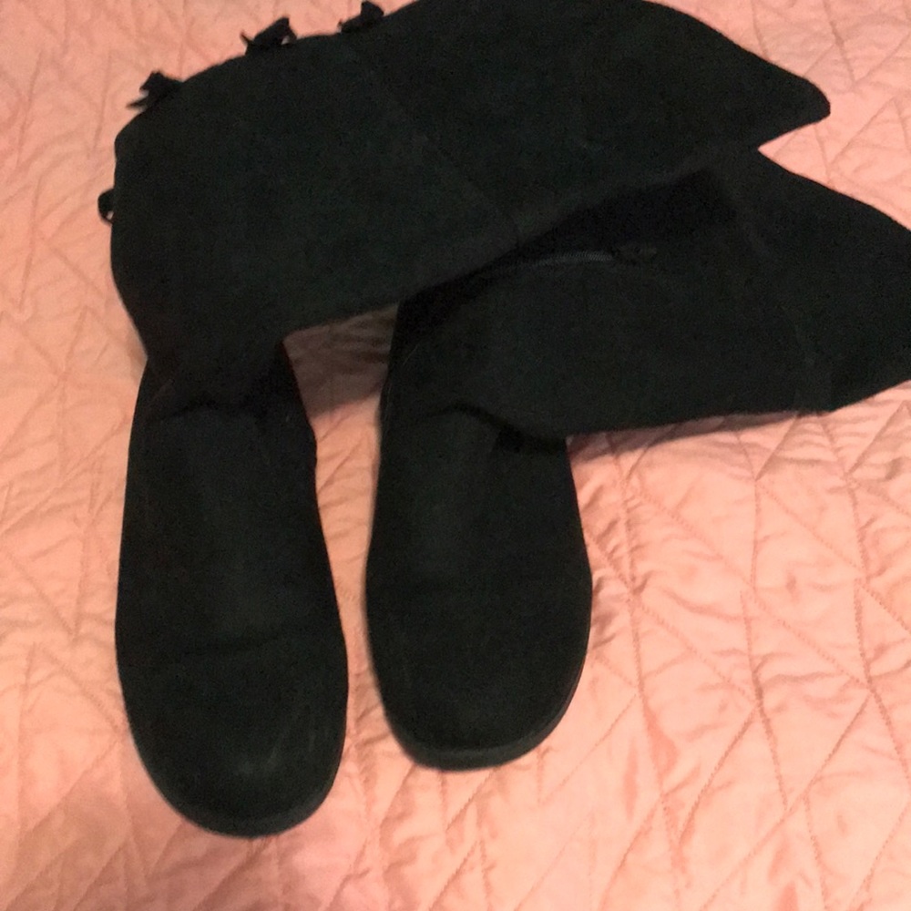 Cat & Jack girls tall boots with bows.